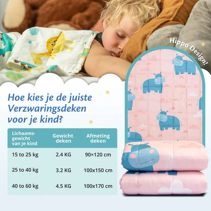 Slapend kind met Ella verzwaringsdeken in hippo-design en maattabel voor kinderdekens